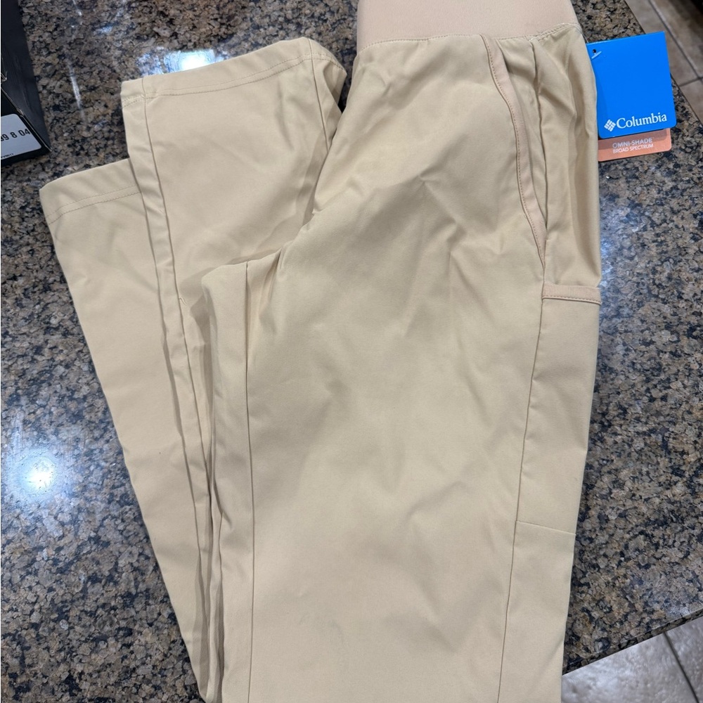 Columbia Women’s Light Tan Pants